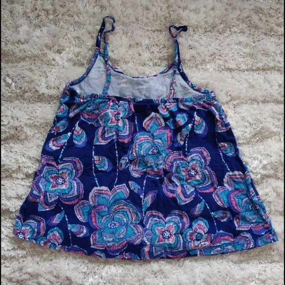 EUC Bundle of girl's tank tops - Picture 4 of 6